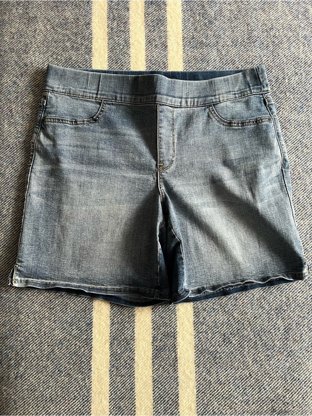 NYDJ shorts, size 10